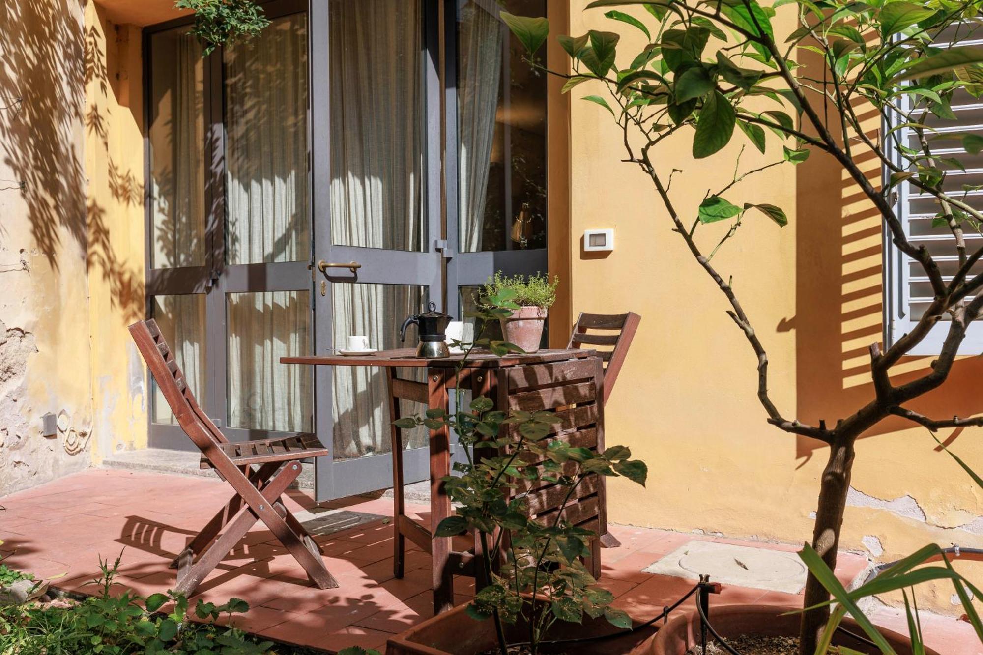 Santa Croce Deluxe Apartment Florence Exterior photo